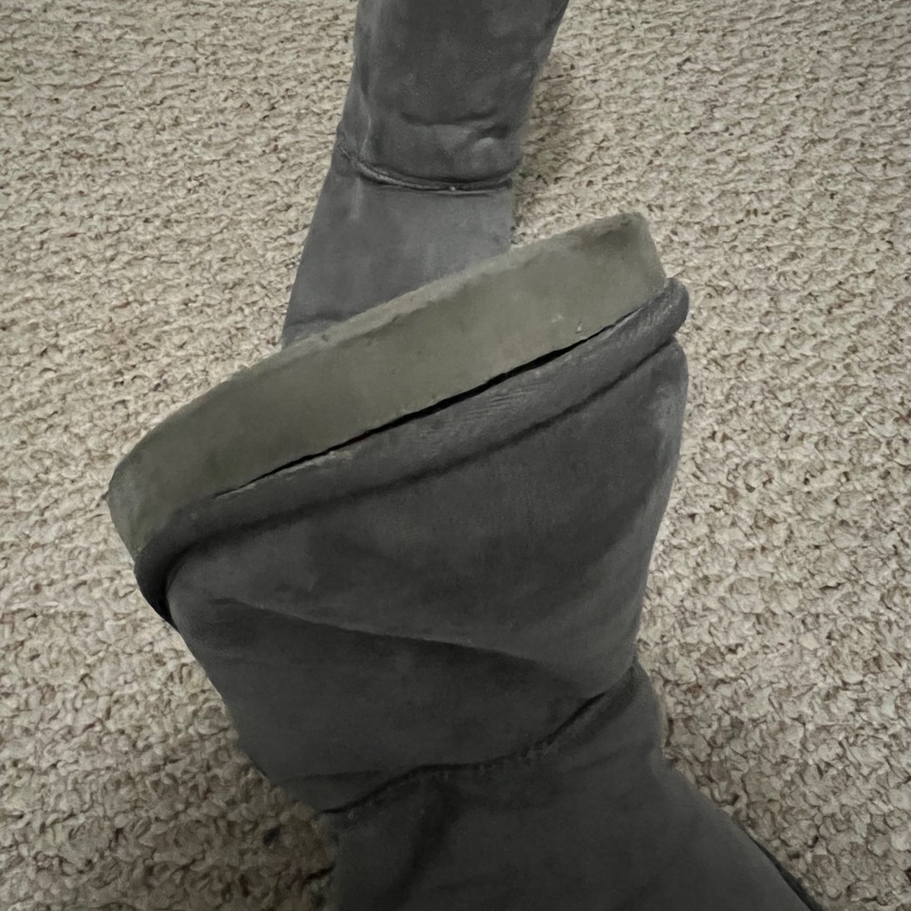 Gray Bailey Bow Uggs - image 2